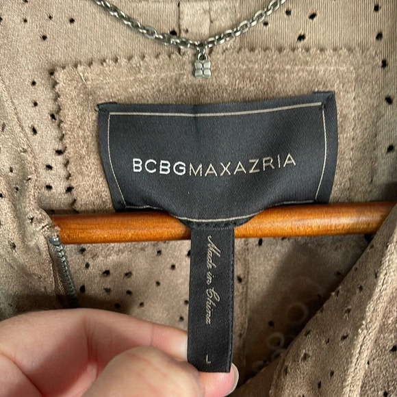 BCBGMAXAZRIA Perforated Faux Suede Crop Jacket Mocha Draped Front 3/4 Sleeves L - Picture 9 of 13